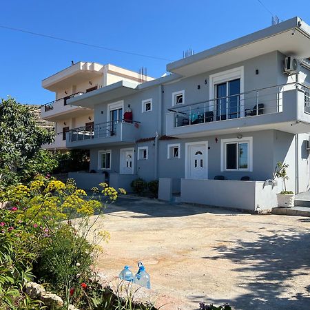 Eri Rooms Sarandë 外观 照片