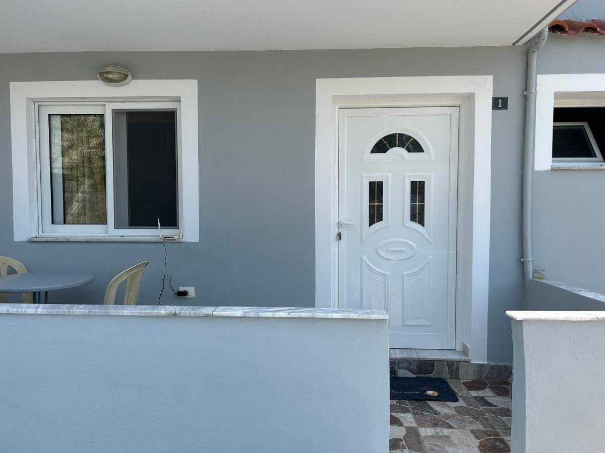 Eri Rooms Sarandë 外观 照片