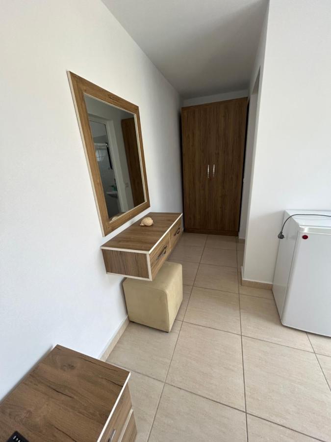 Eri Rooms Sarandë 外观 照片