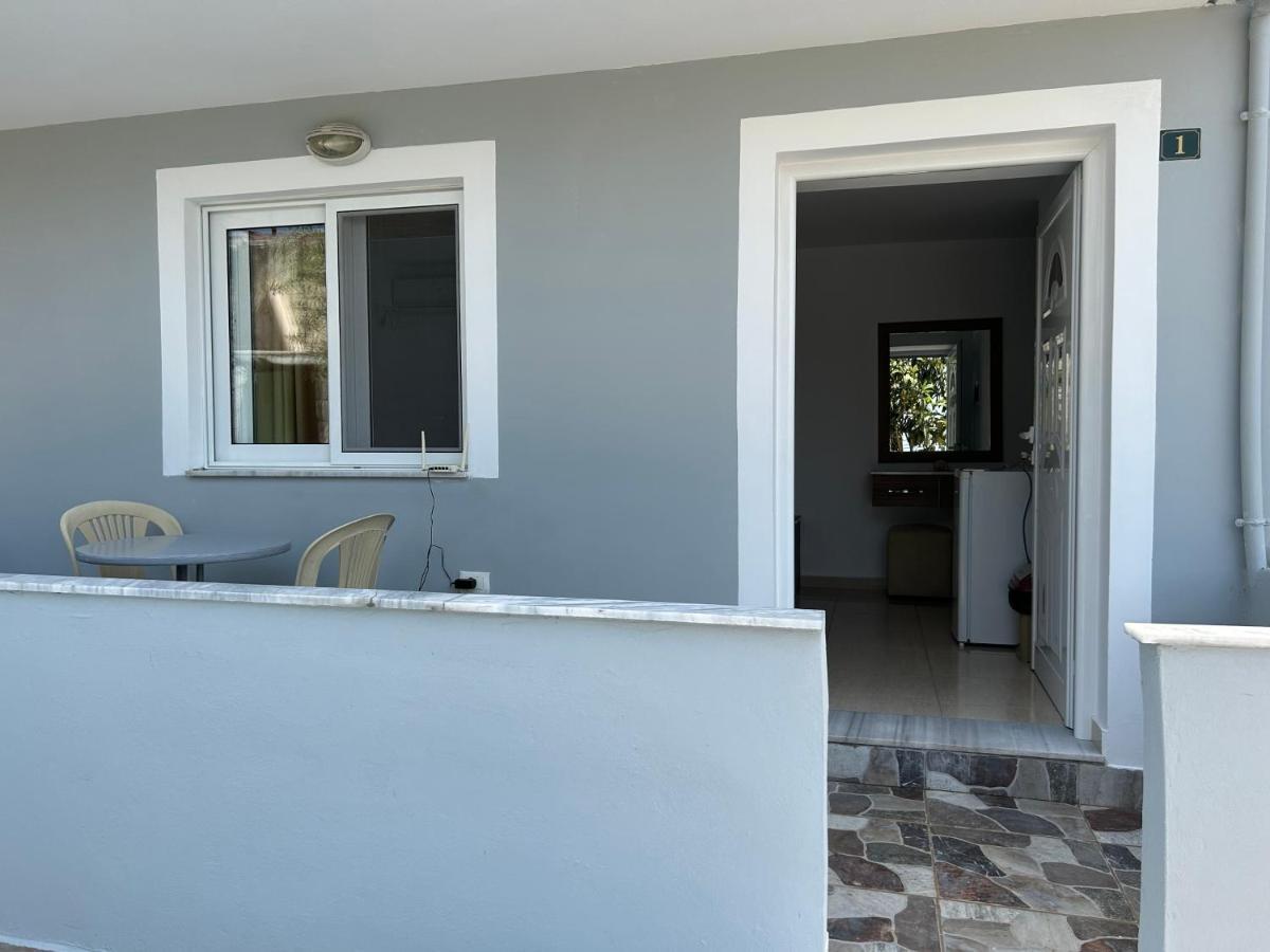 Eri Rooms Sarandë 外观 照片