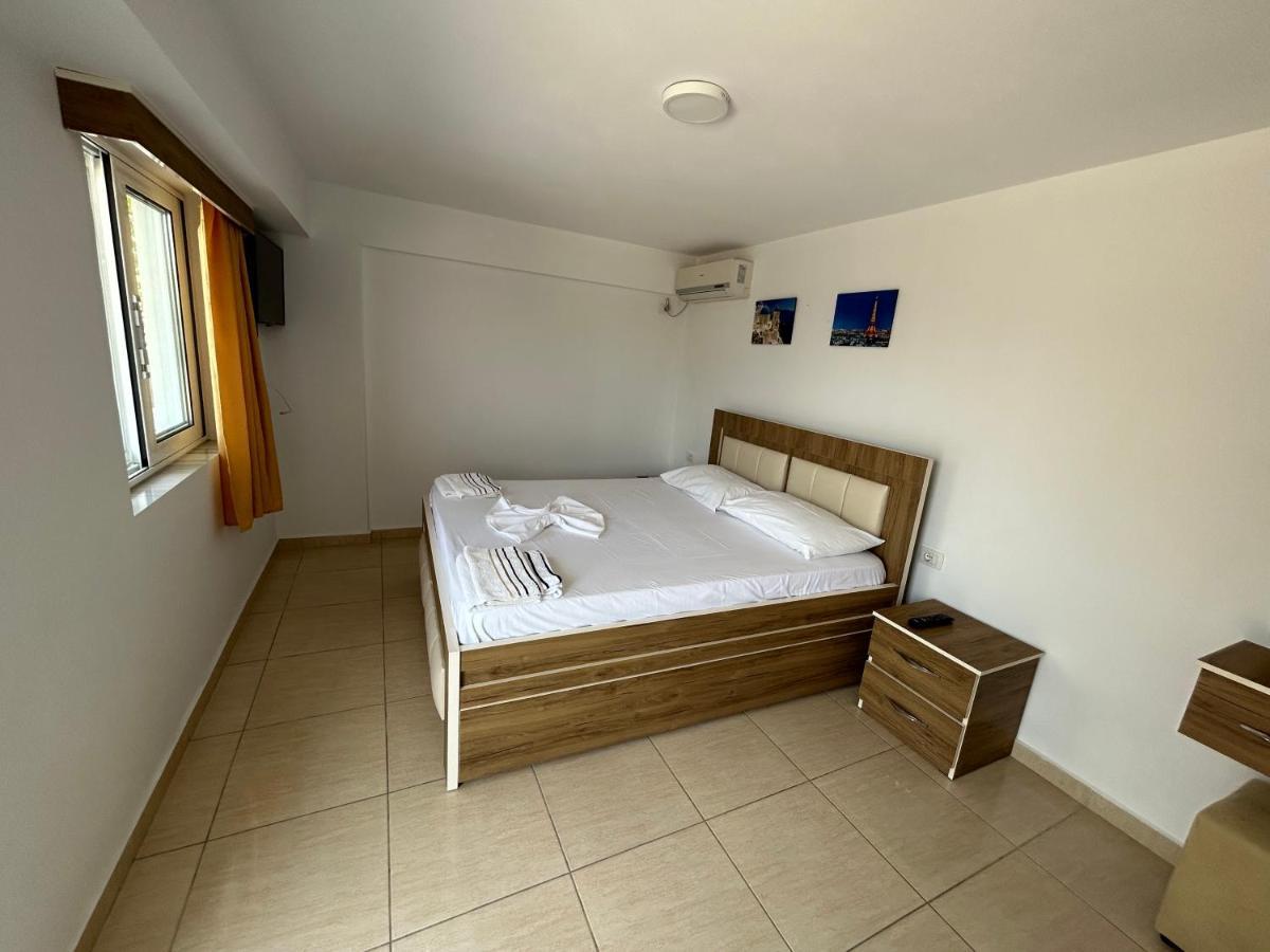 Eri Rooms Sarandë 外观 照片