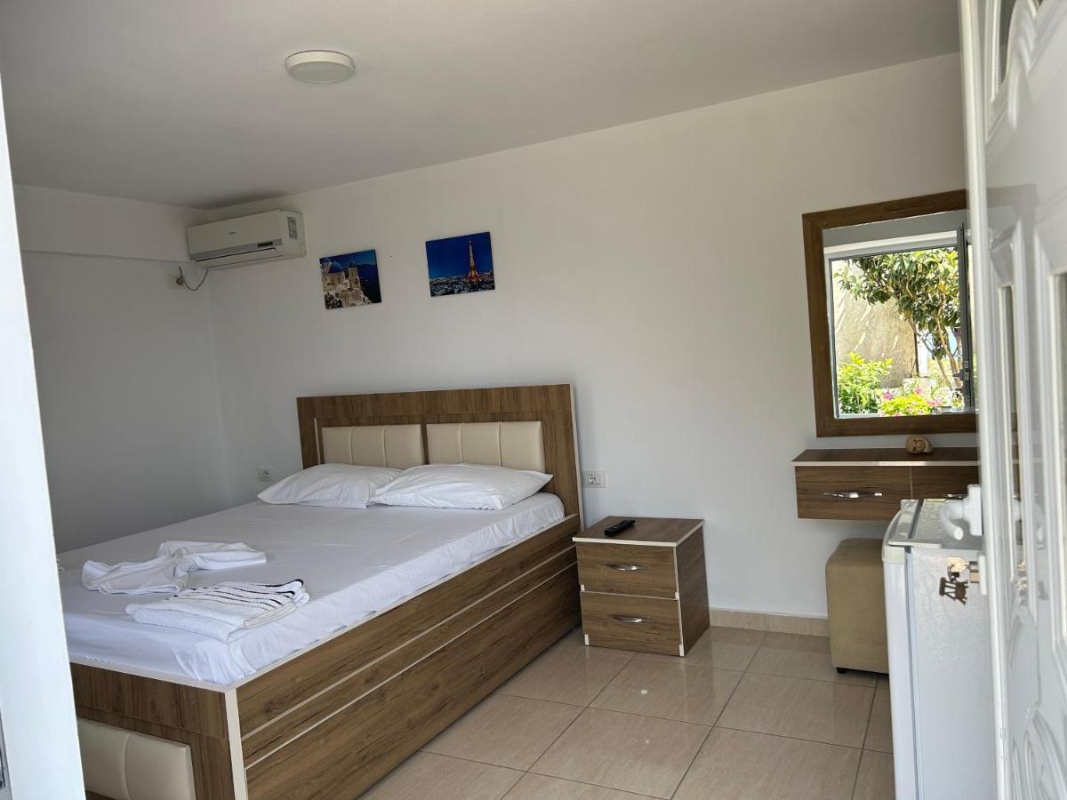 Eri Rooms Sarandë 外观 照片
