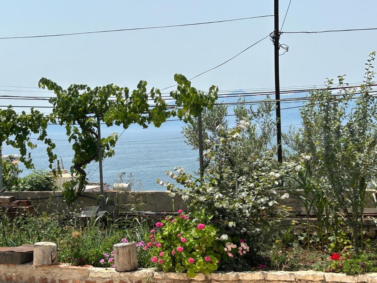 Eri Rooms Sarandë 外观 照片