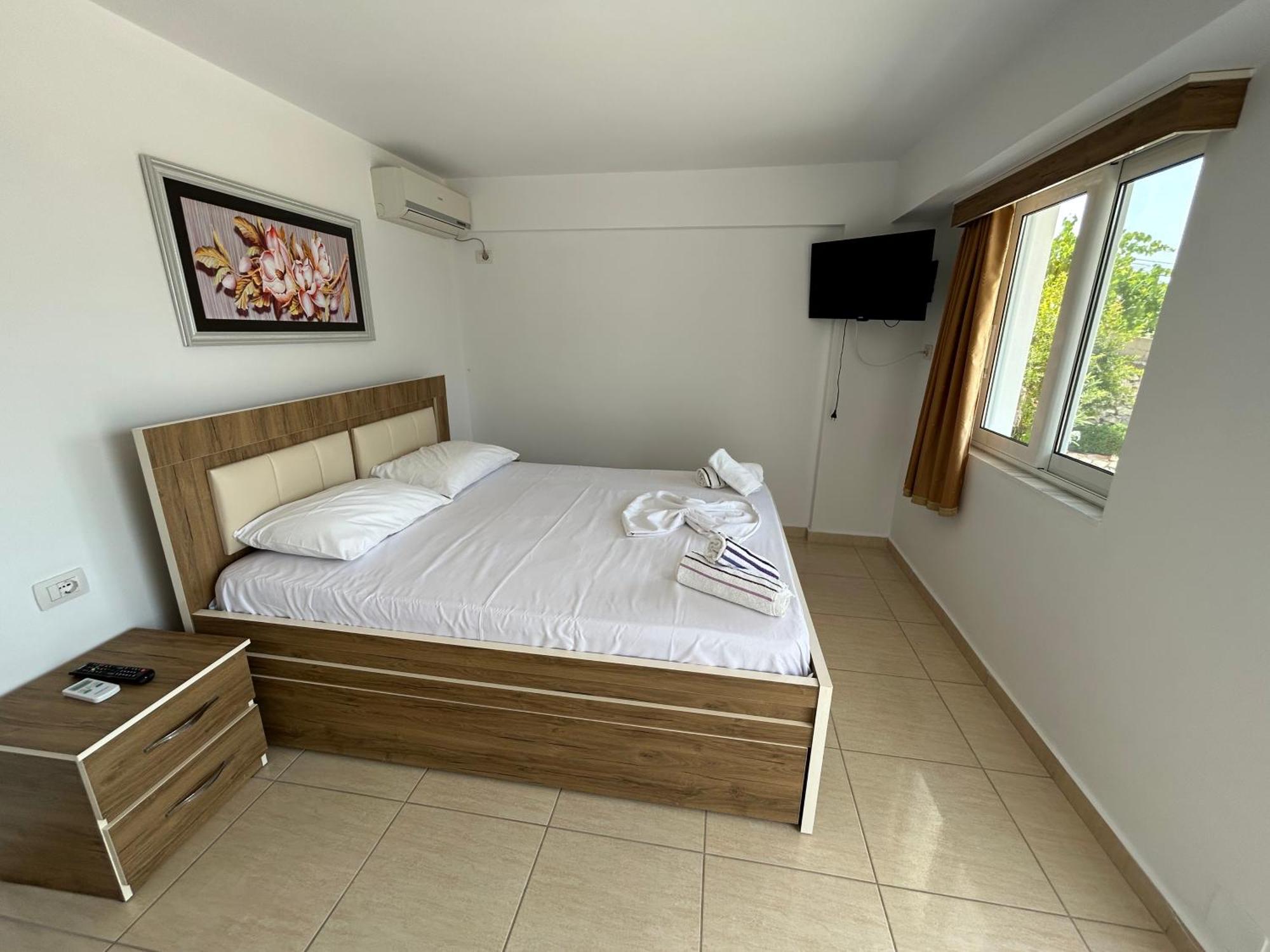 Eri Rooms Sarandë 外观 照片