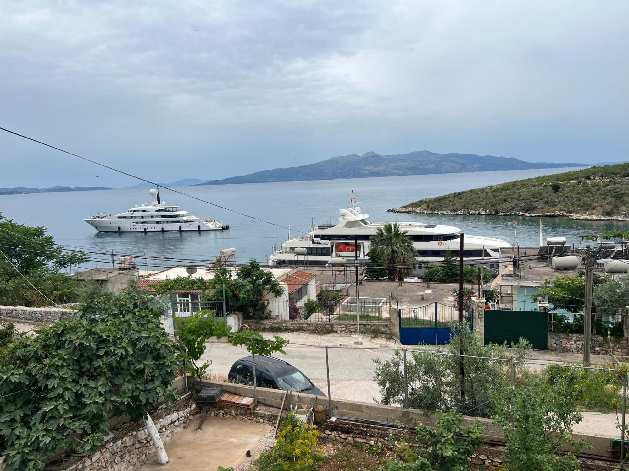 Eri Rooms Sarandë 外观 照片