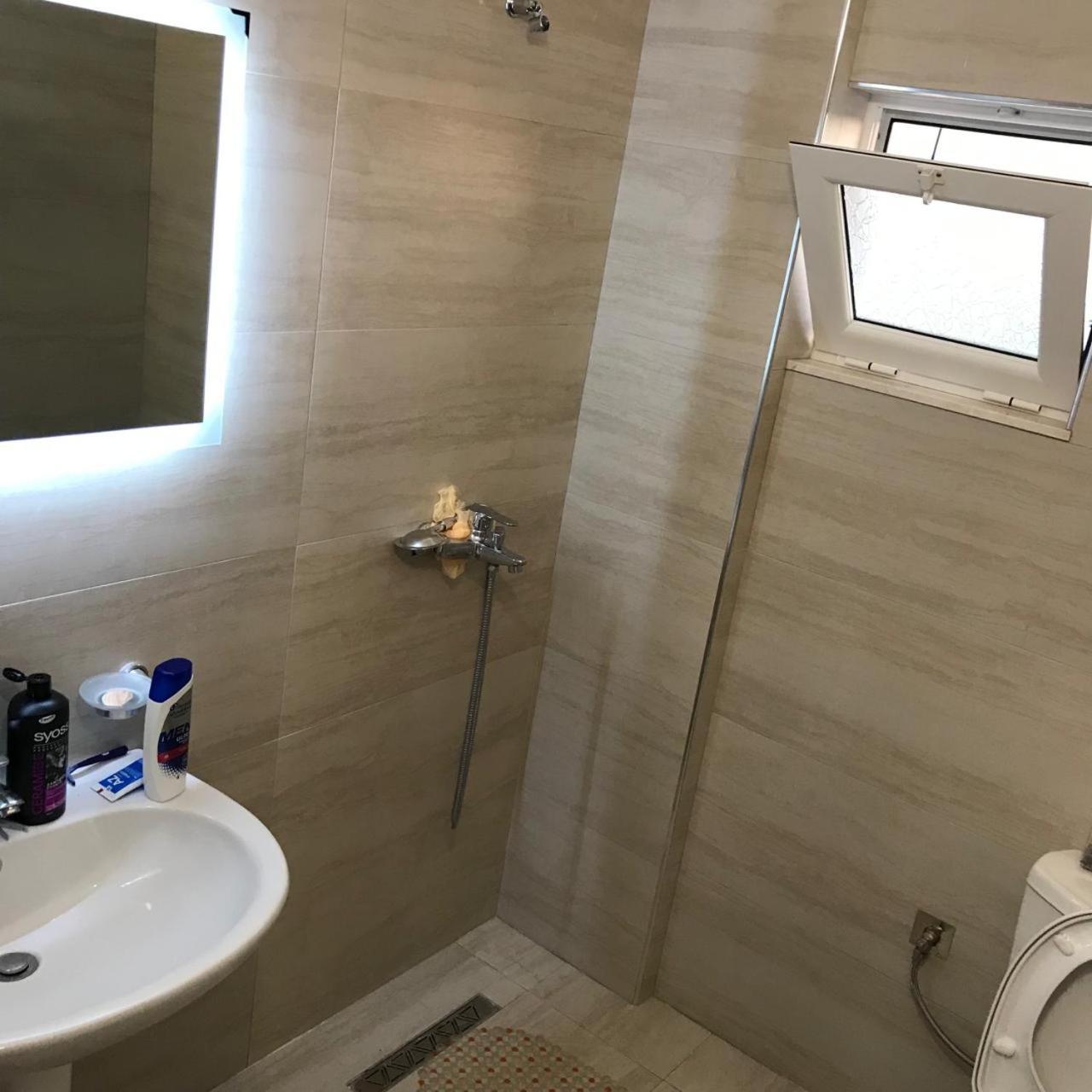 Eri Rooms Sarandë 外观 照片
